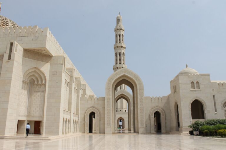 ВНЖ в Омане через недвижимость: инвестиции в Al Mouj